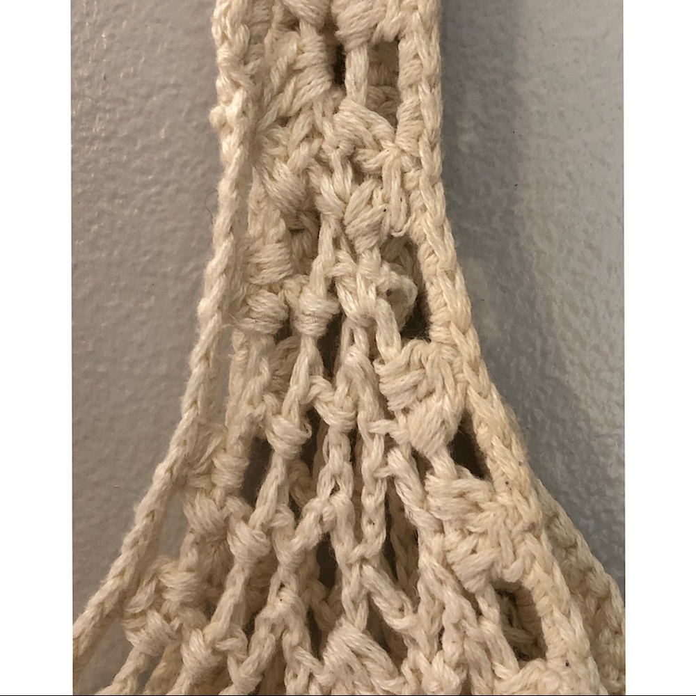 LF crochet crop top - Picture 2 of 3